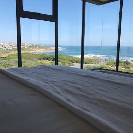 Marine 5 Boutique Hotel Gansbaai Kültér fotó