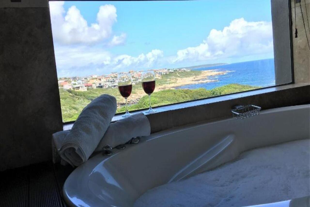 Marine 5 Boutique Hotel Gansbaai Kültér fotó