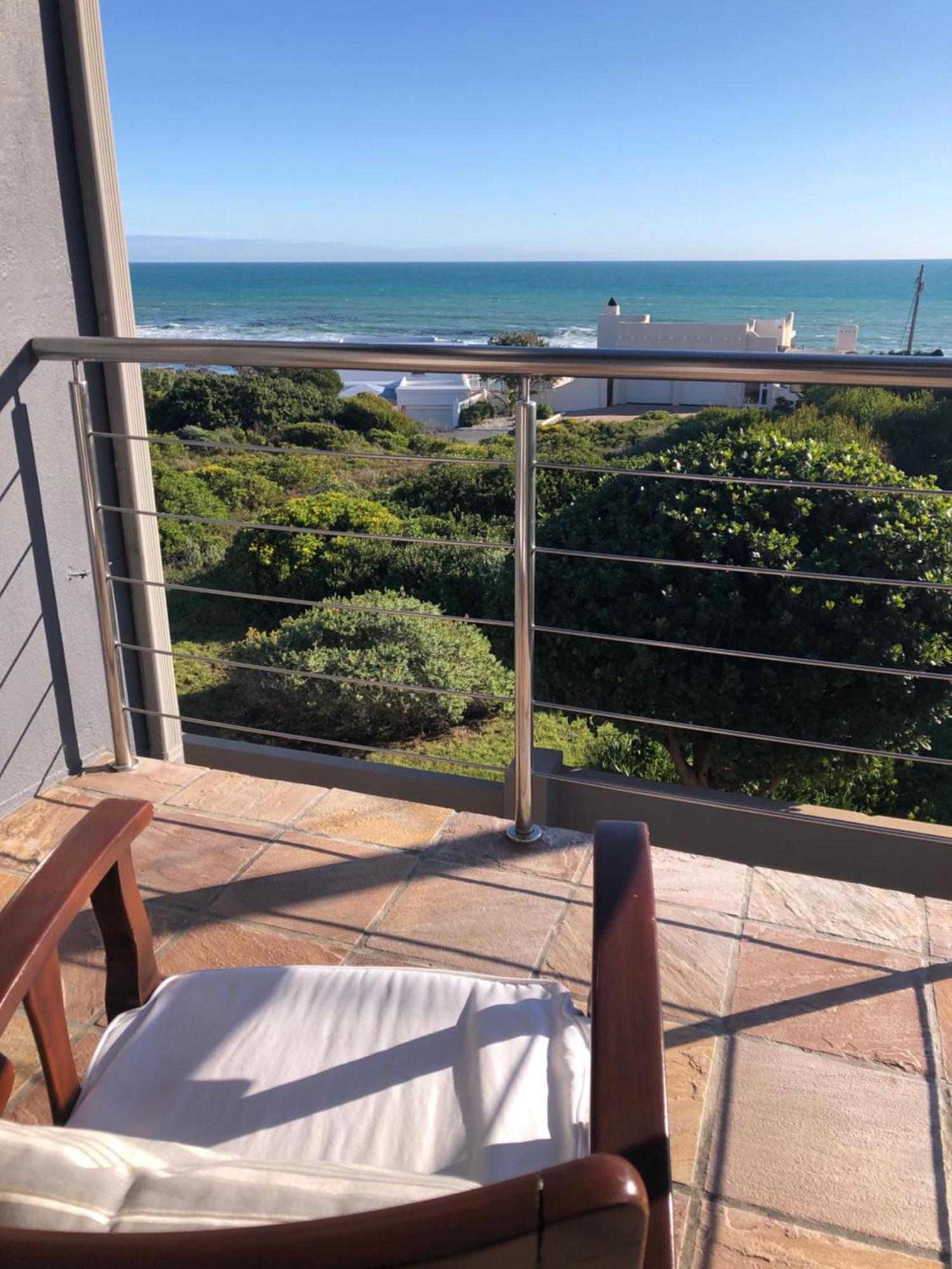 Marine 5 Boutique Hotel Gansbaai Kültér fotó