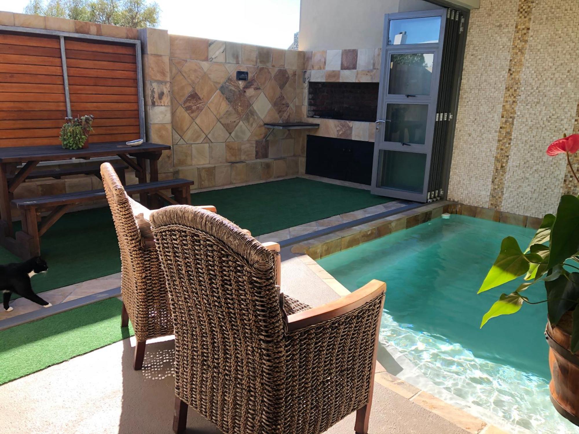 Marine 5 Boutique Hotel Gansbaai Kültér fotó