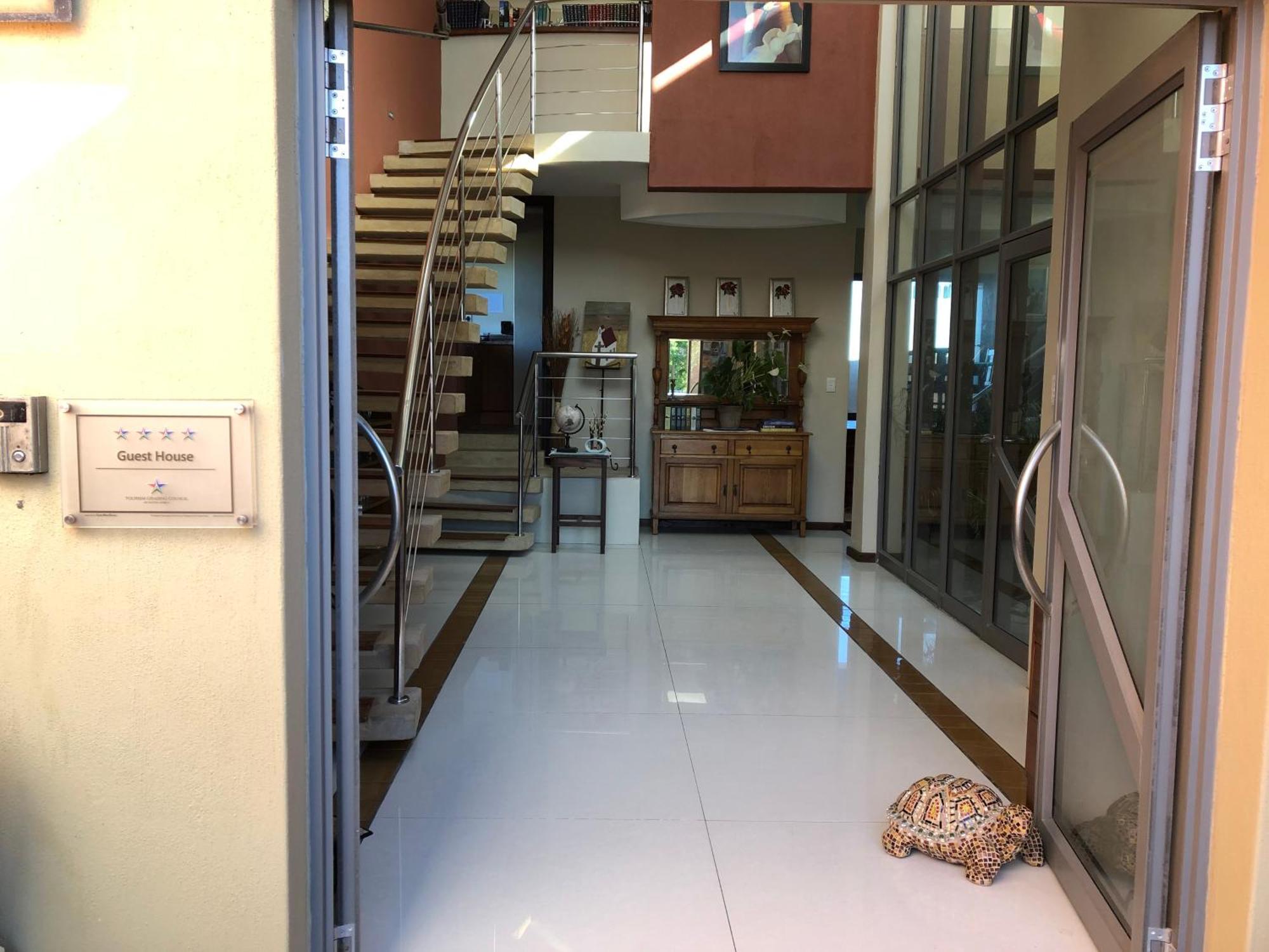 Marine 5 Boutique Hotel Gansbaai Kültér fotó